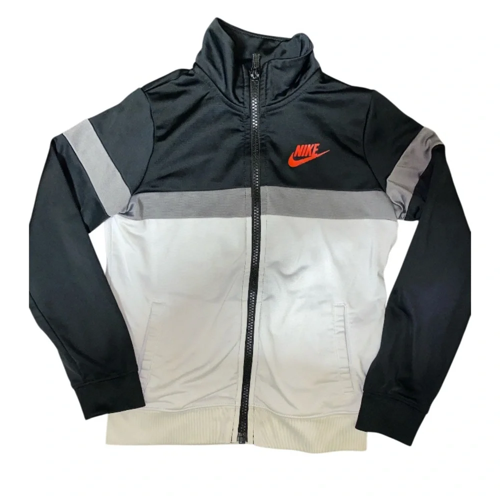 ⭐️ 3/$15 • Nike • Color Block • Jacket